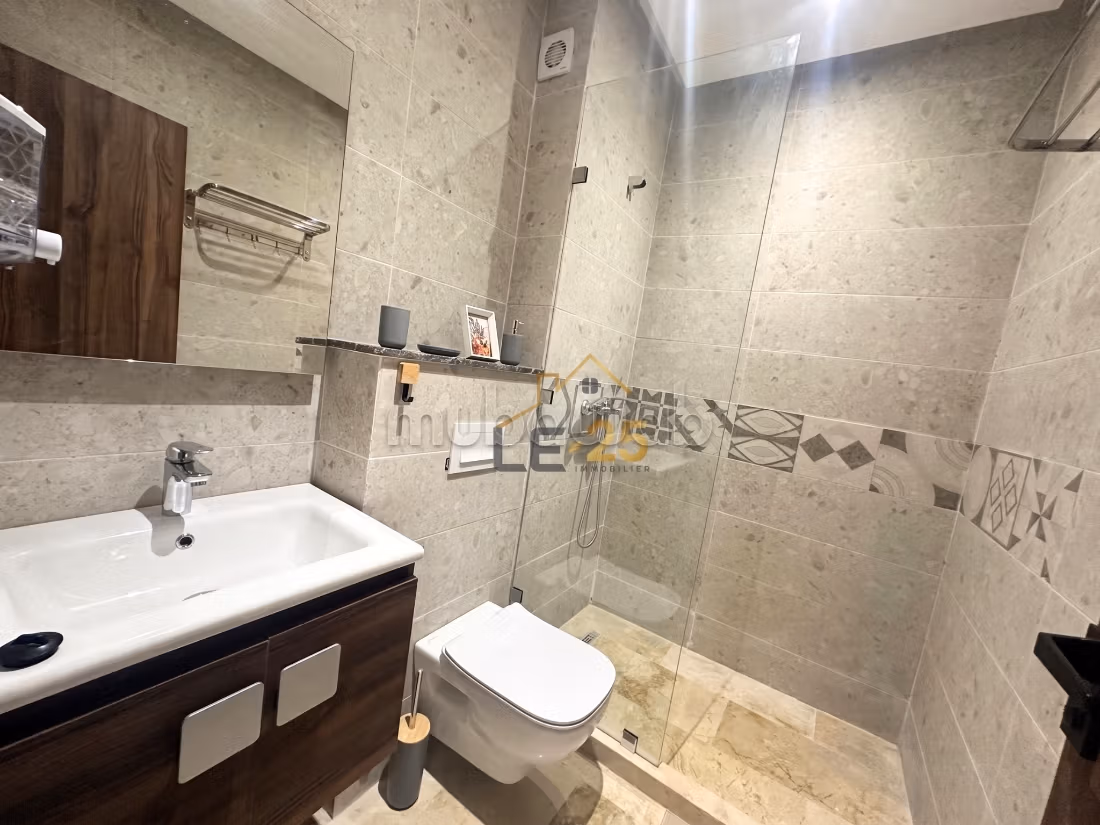 Nieuwe Gemeubileerde Studio Te Huur in Victor Hugo