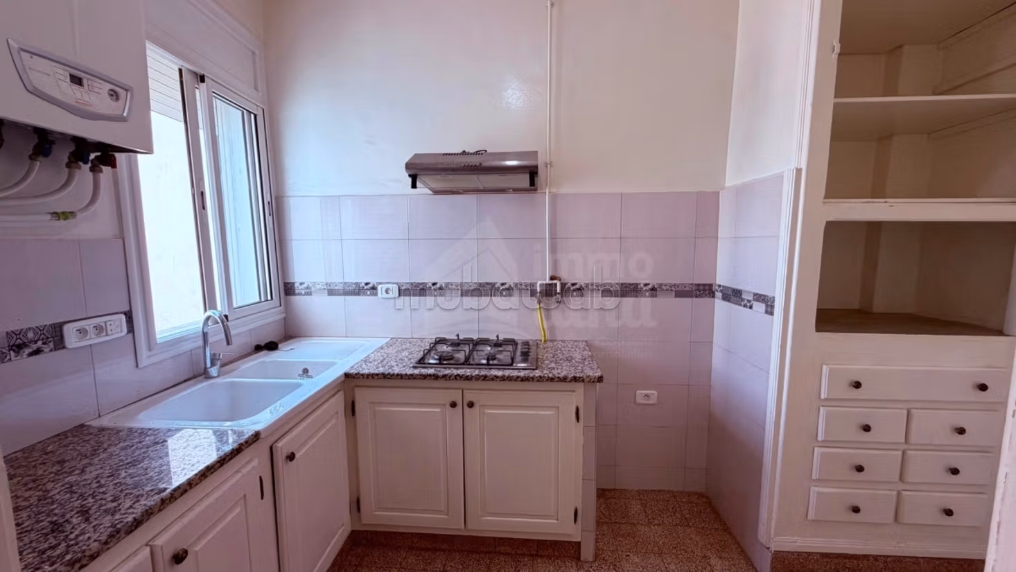 Appartamento hall3 di 110m2 nel Passaggio centro di Tunisi