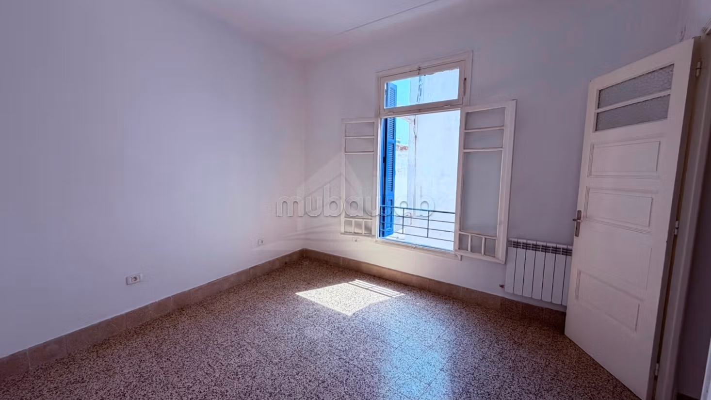 Appartamento hall3 di 110m2 nel Passaggio centro di Tunisi