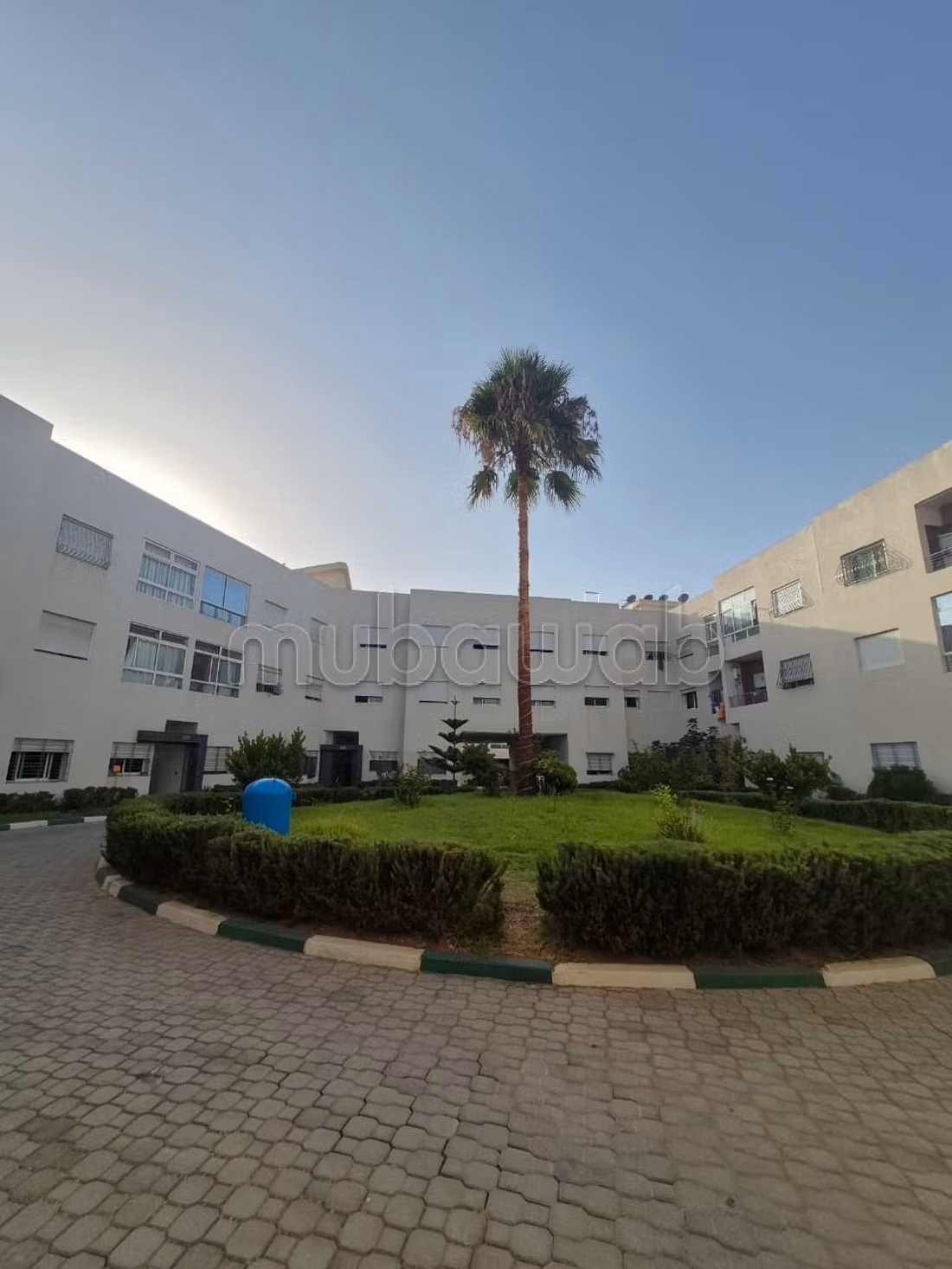 Mis Appartement van 75 m² Rs. Arrayhane niet