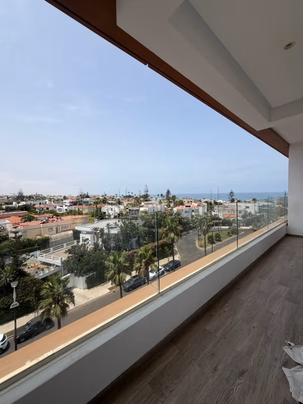 Appartement avec vue sur l'océan meublé à louer à Bourgogne Ouest. 3 pièces