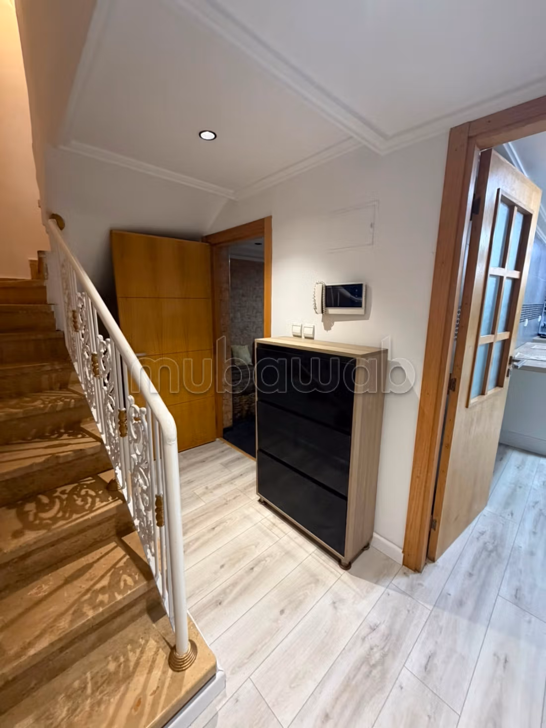 High-end villa for rent in Harhoura. 4 rooms. Air conditioning and fireplace.