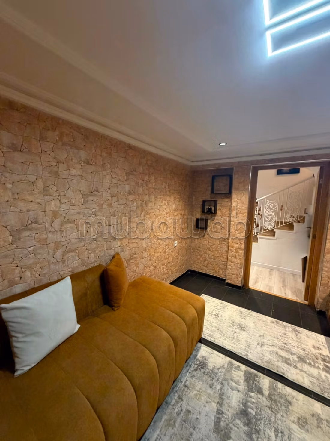 High-end villa for rent in Harhoura. 4 rooms. Air conditioning and fireplace.