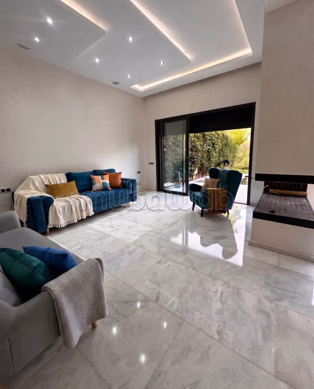 Beautiful villa with contemporary design with pool
