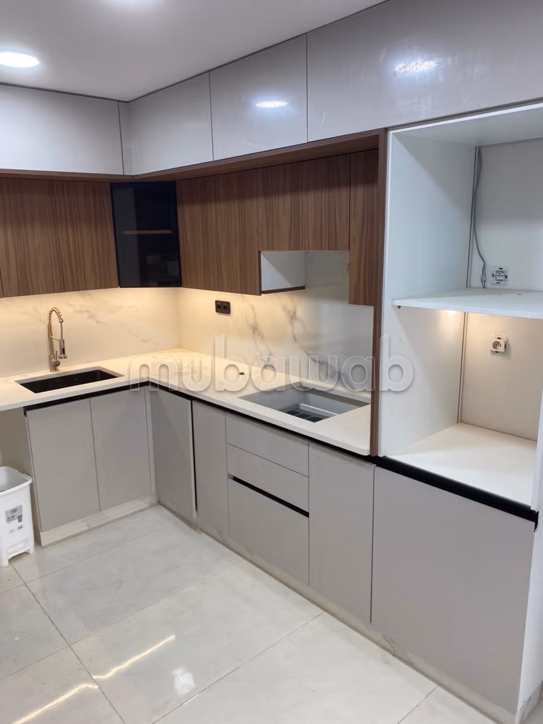 Luxury villa for rent in Harhoura. 4 bedrooms. Security door and double glazing system