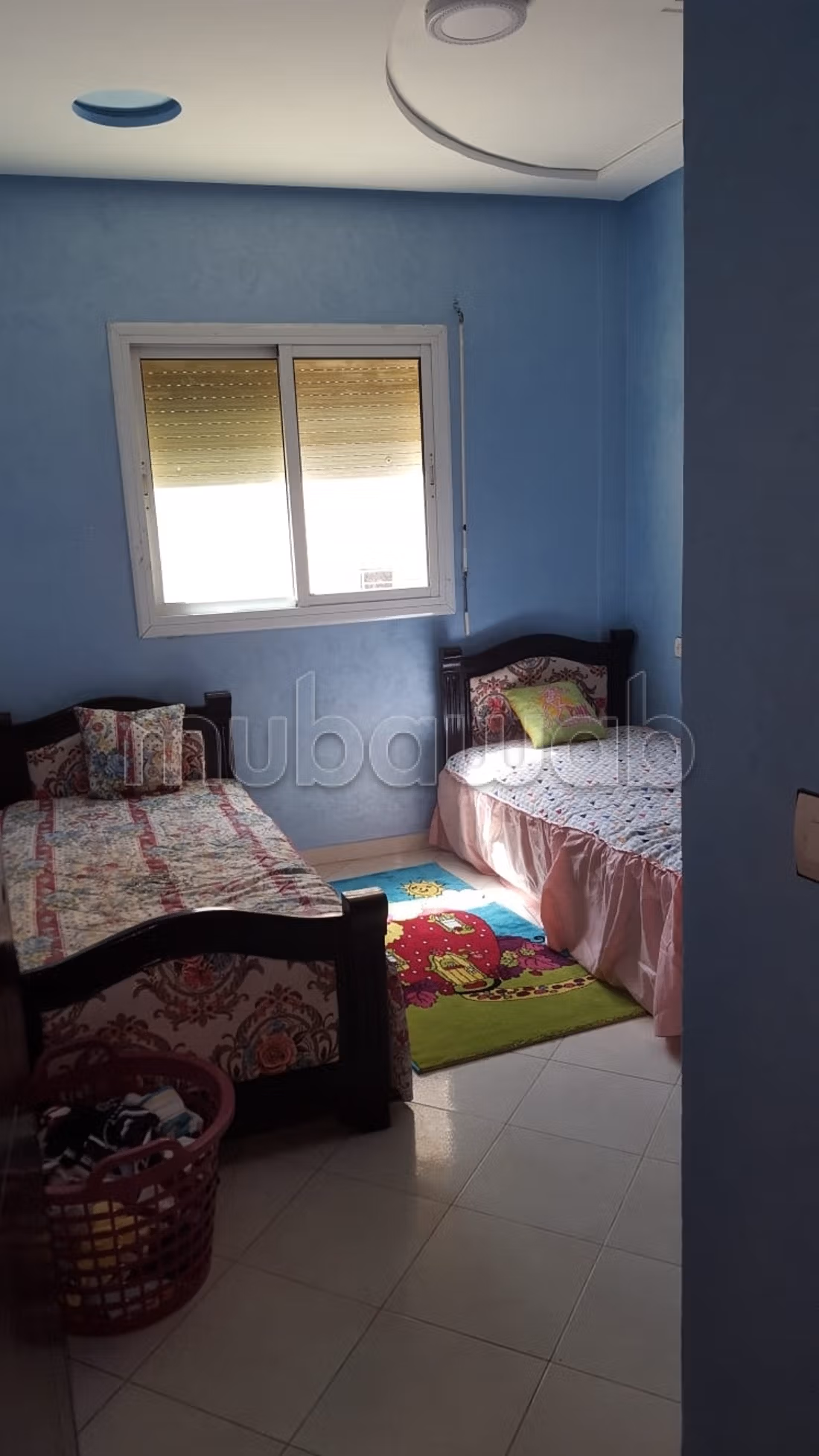 Bell'appartamento in affitto a Wadi Fes. 3 camere confortevoli. Arredato