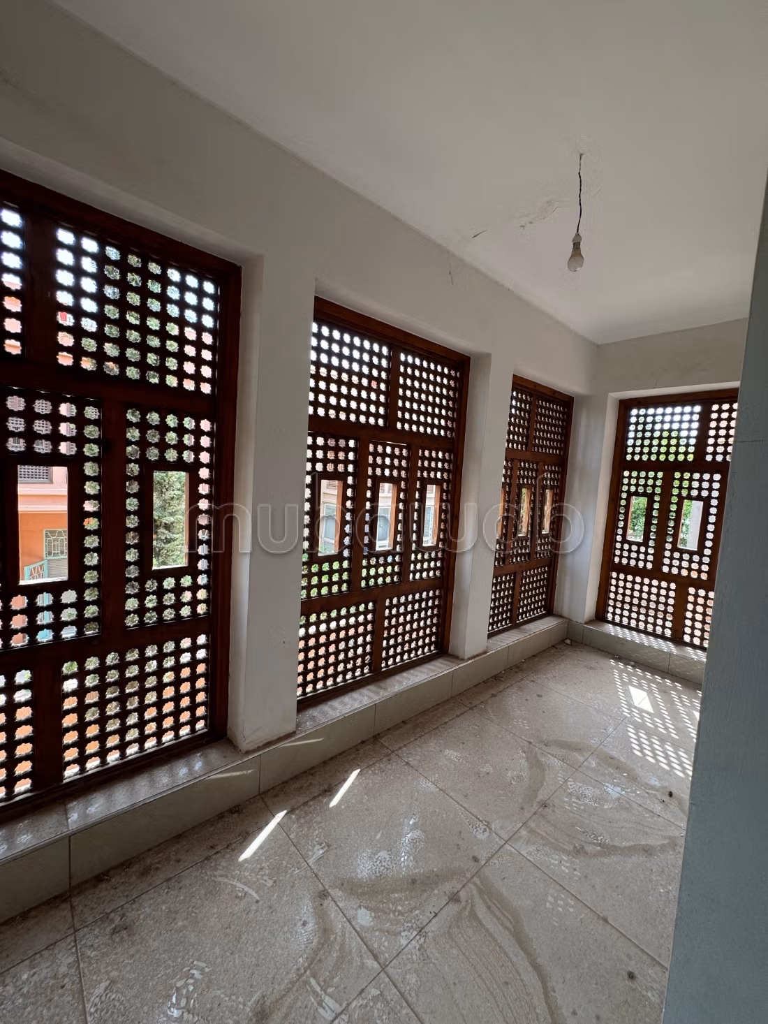 High standard villa for sale in Hay Targa. 5 comfortable rooms. Parking spaces