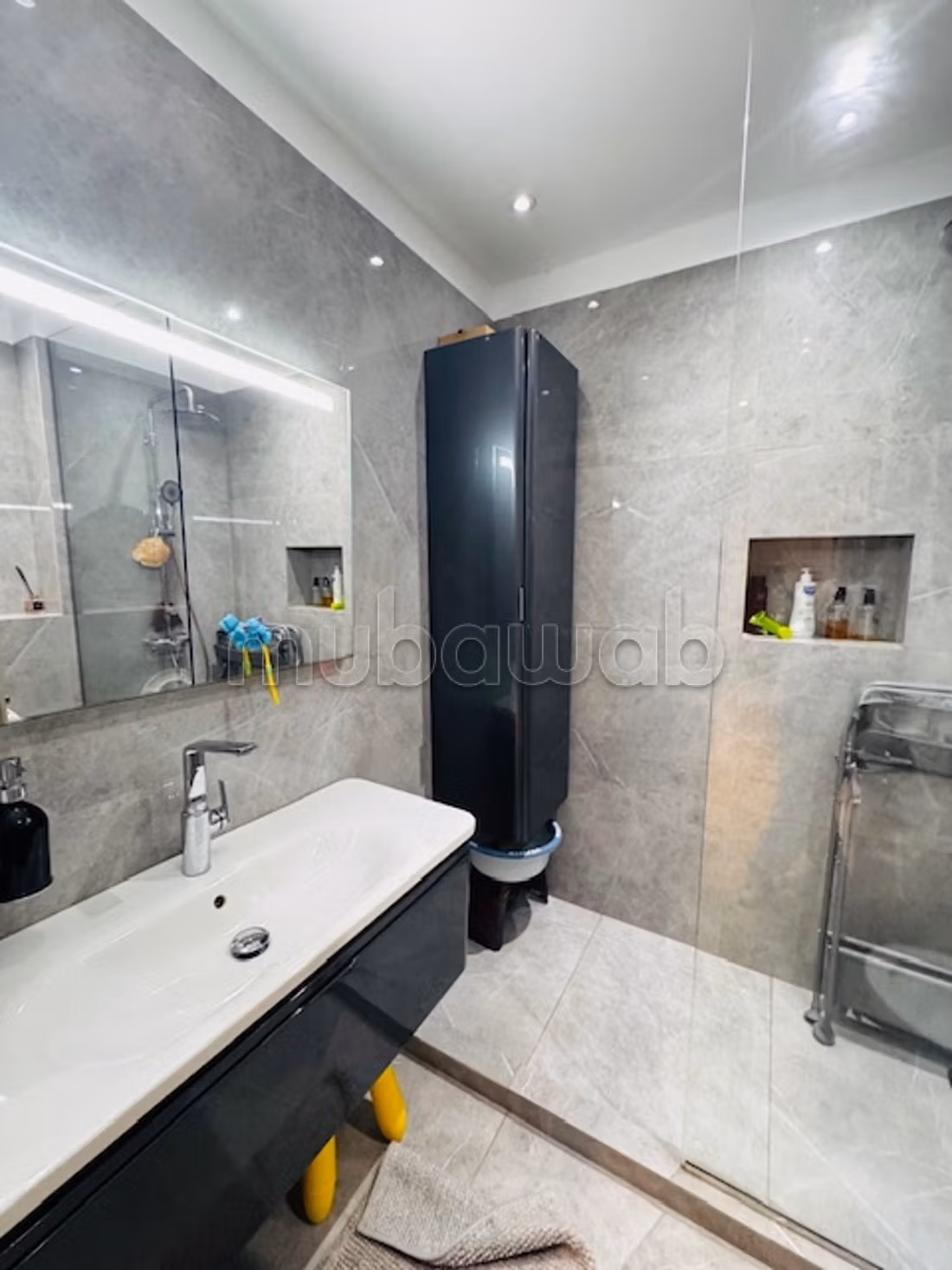 Appartamento in affitto a Racine. Superficie 150 m². Ben arredato