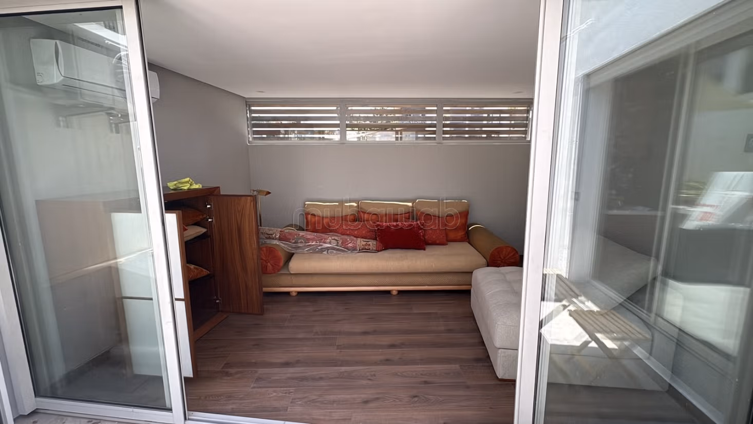 Huur van een appartement in Ferme Bretonne Hay Arraha. 2 kamers. Goed ingericht