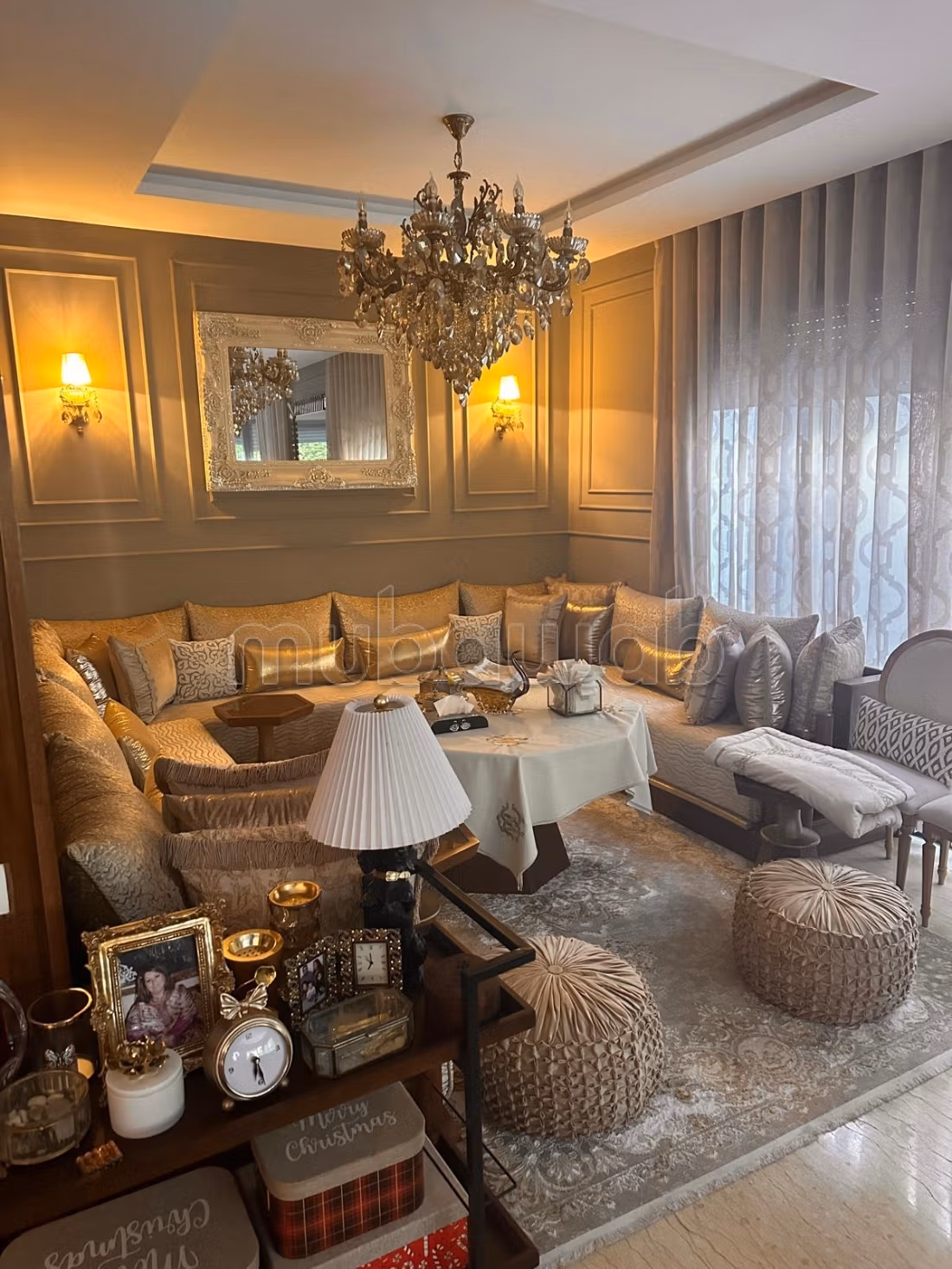 Te koop - Eigentijdse villa met zwembad in een beveiligd wooncomplex