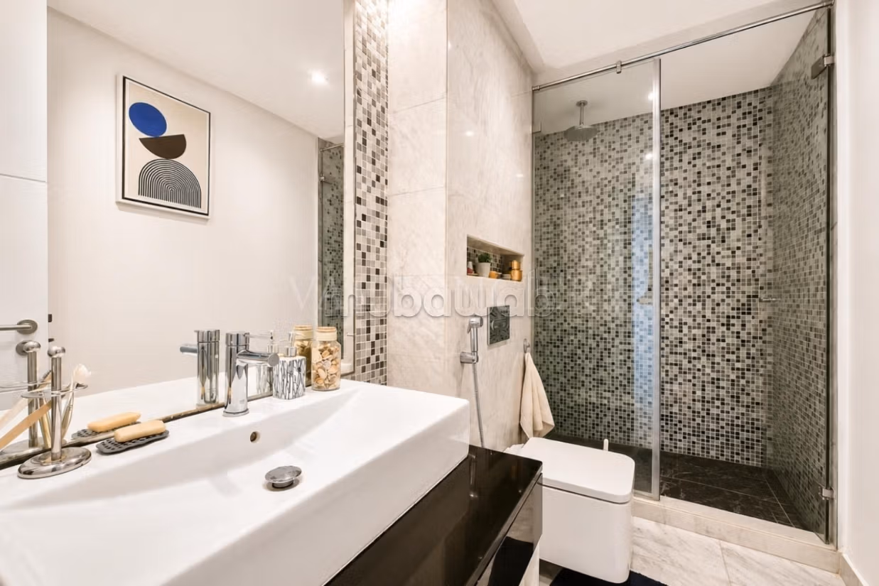 Ubicación de hermoso apartamento amueblado de 185m2 3 dormitorios con terraza, Bouskoura Ciudad Verde
