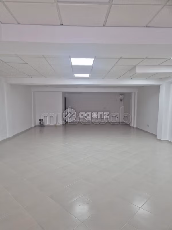 Bureau à louer 130 m² 
Les Hôpitaux 
Casablanca
