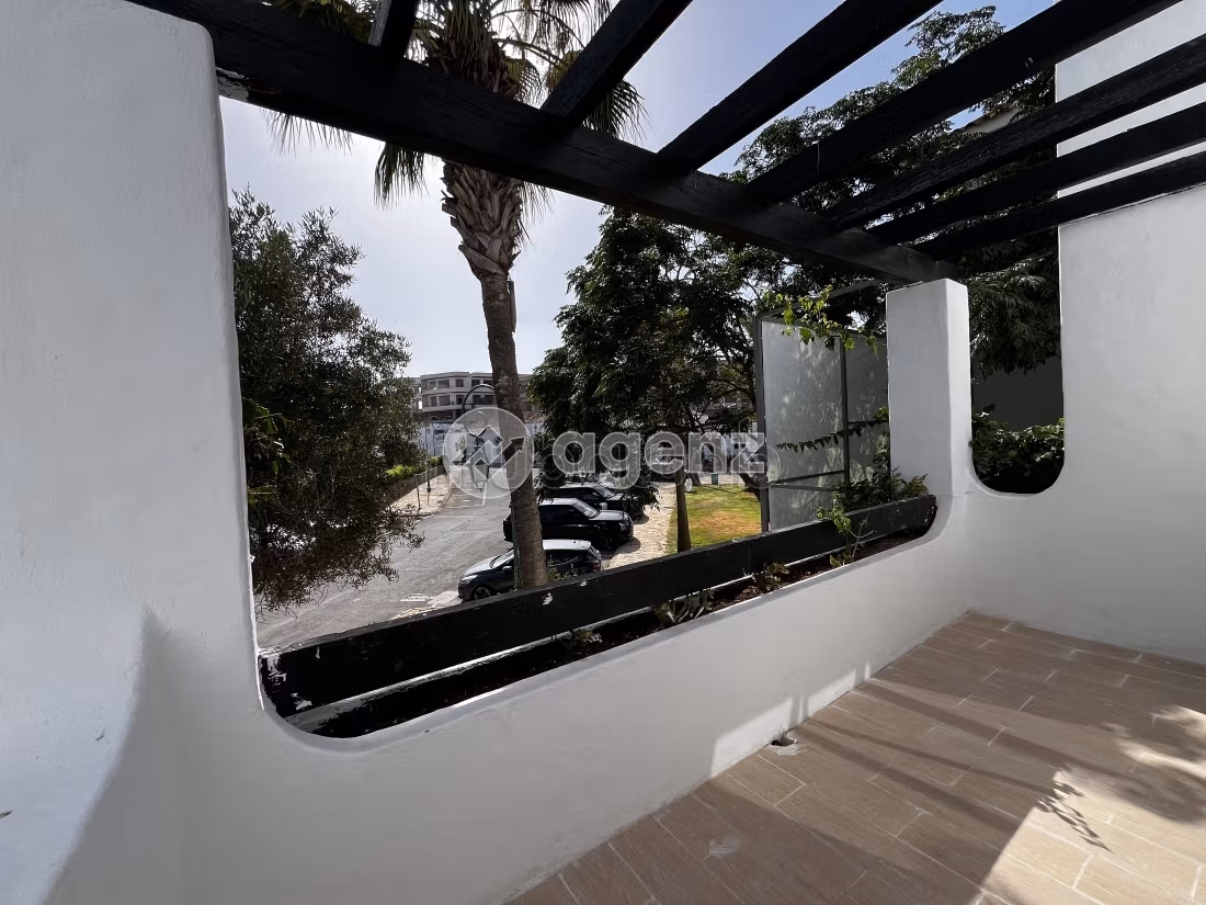 Villa à vendre 244 m², 4 chambres Tamaris Dar Bouazza