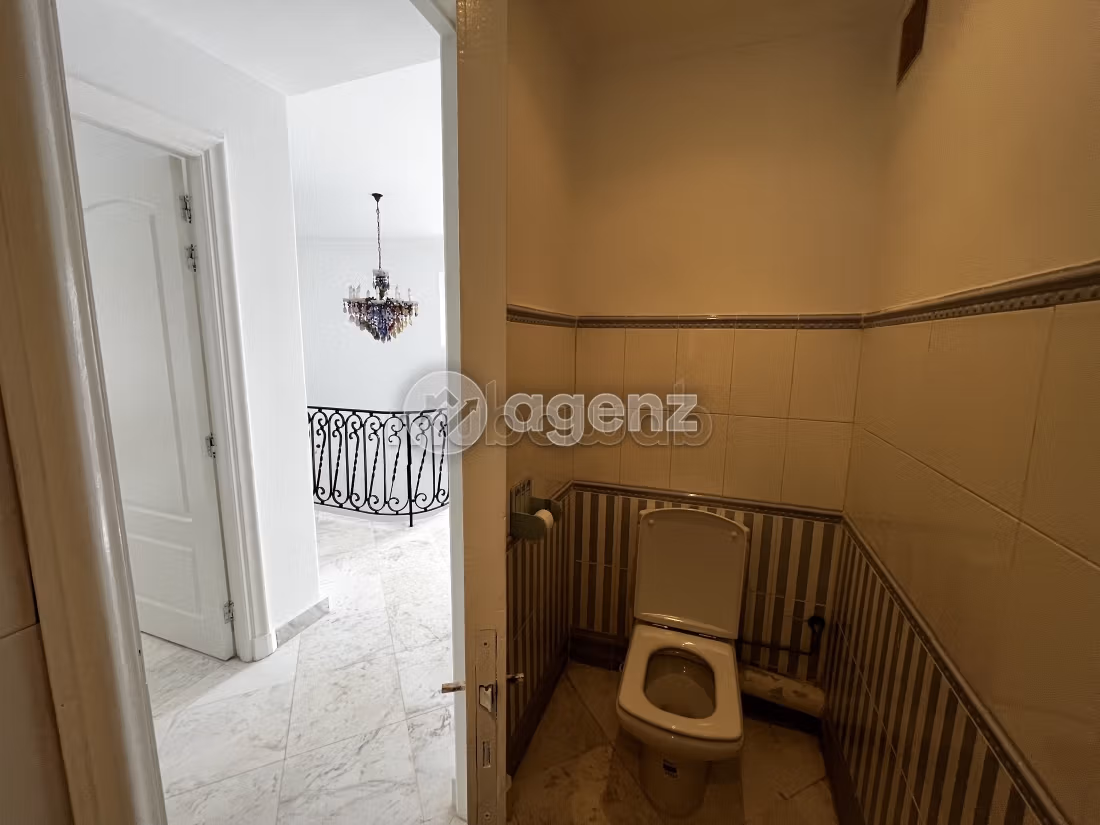 Villa à vendre 244 m², 4 chambres Tamaris Dar Bouazza