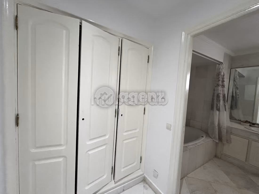 Villa à vendre 244 m², 4 chambres Tamaris Dar Bouazza