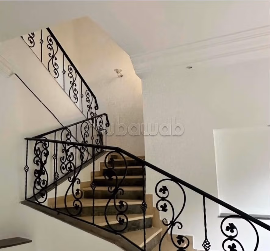 Location Villa s5 with garden Chotrana 2