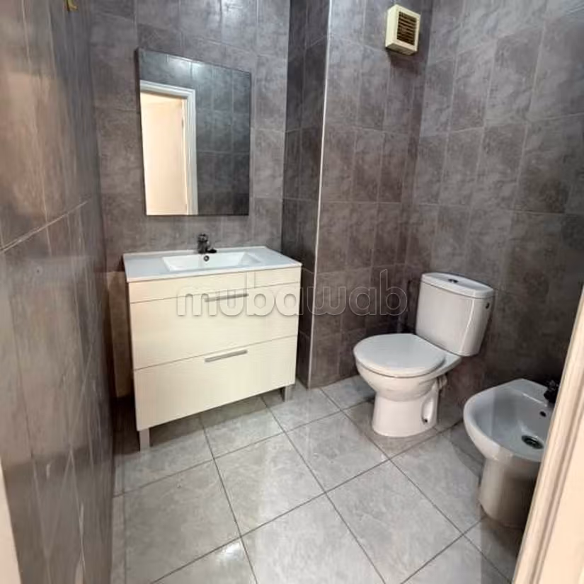 Ufficio in Affitto di 51.0 m² a Casablanca, Ospedali