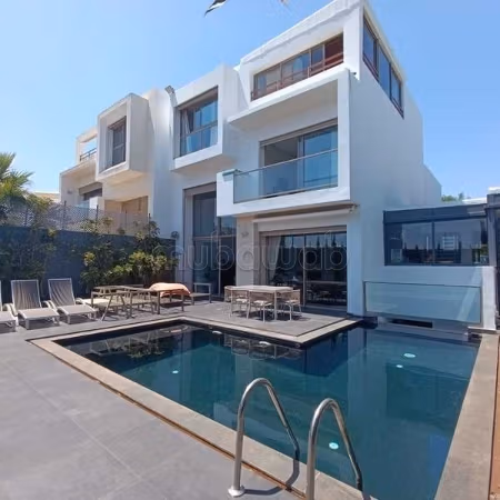 Villa in Vendita di 466.0 m² a Dar Bouazza, Tamaris1