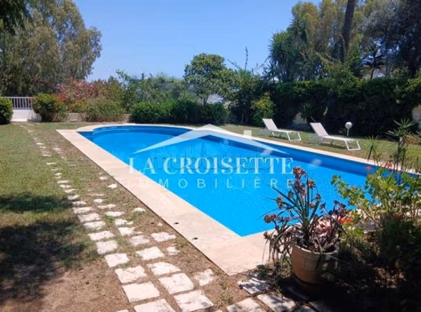 Villa S4 avec piscine et jardin à La Marsa