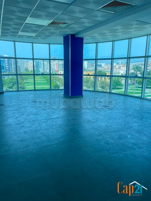 Bureau à louer – 105 m² – Emplacement premium