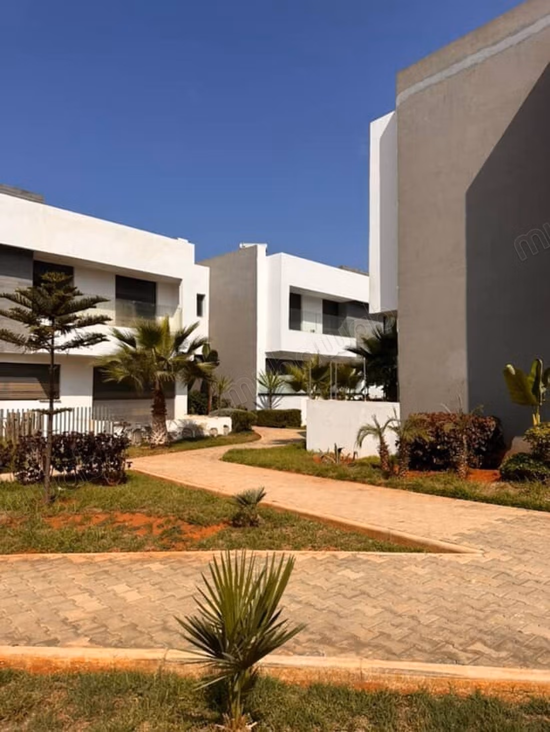Triplex neuf à louer