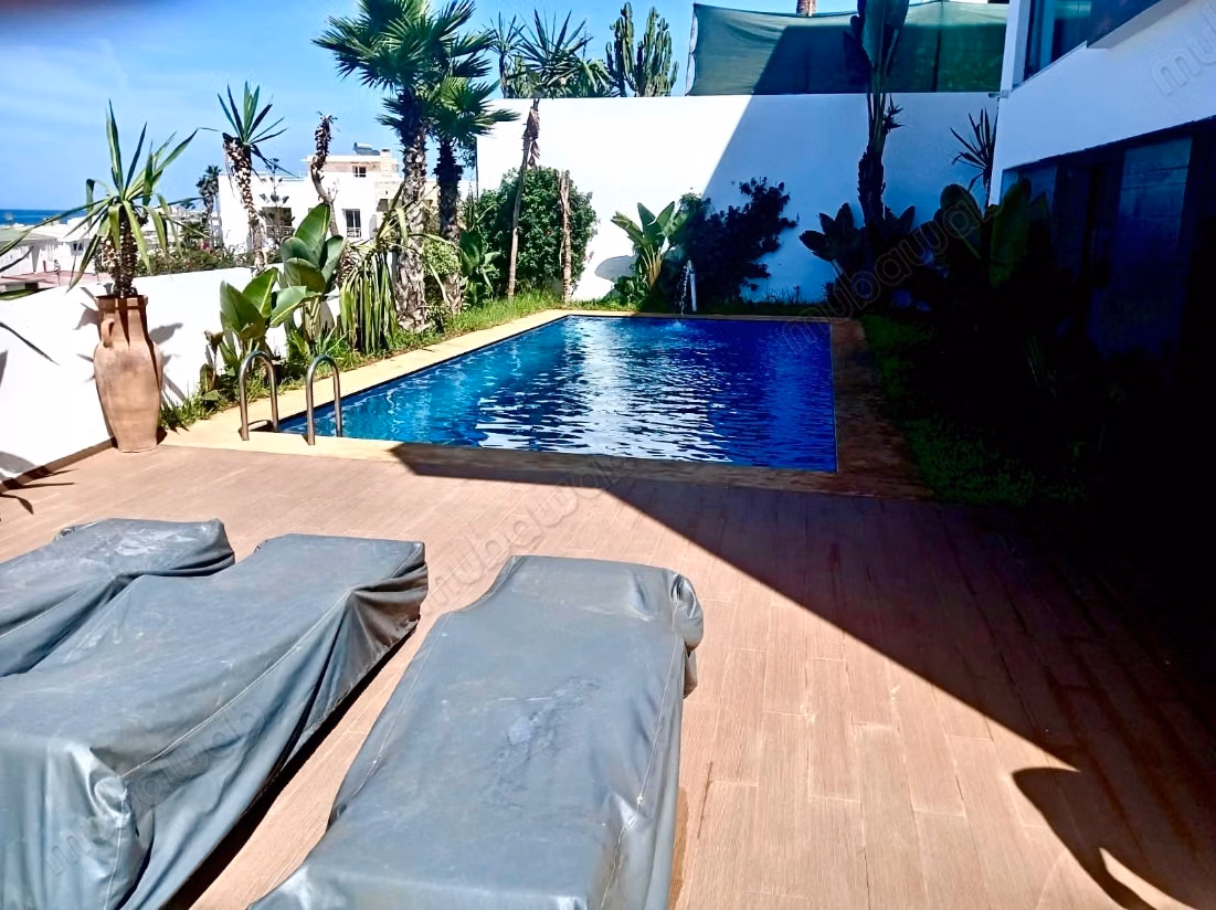 FOR SALE – LUXURY VILLA WITH SEA VIEW IN HARHOURA