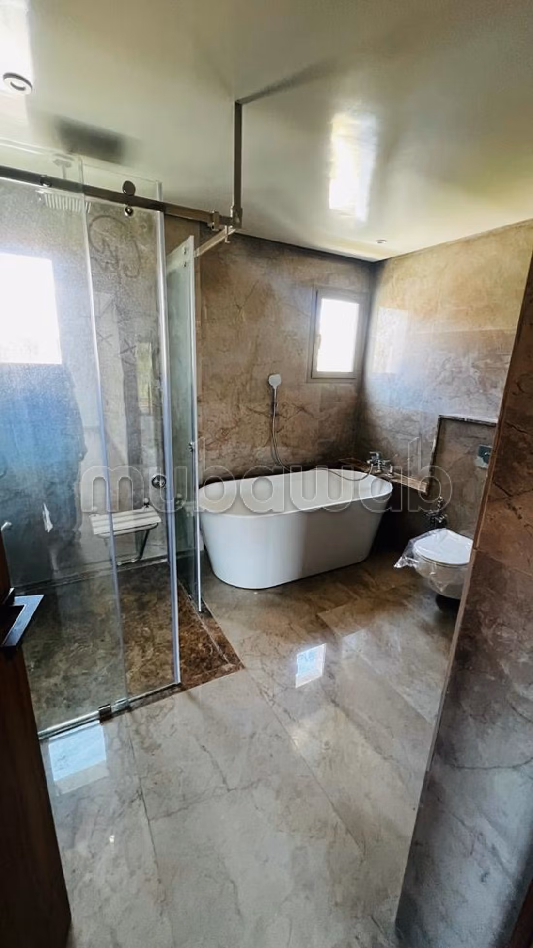 For rent – Empty villa with pool in Hay Riad – Rabat