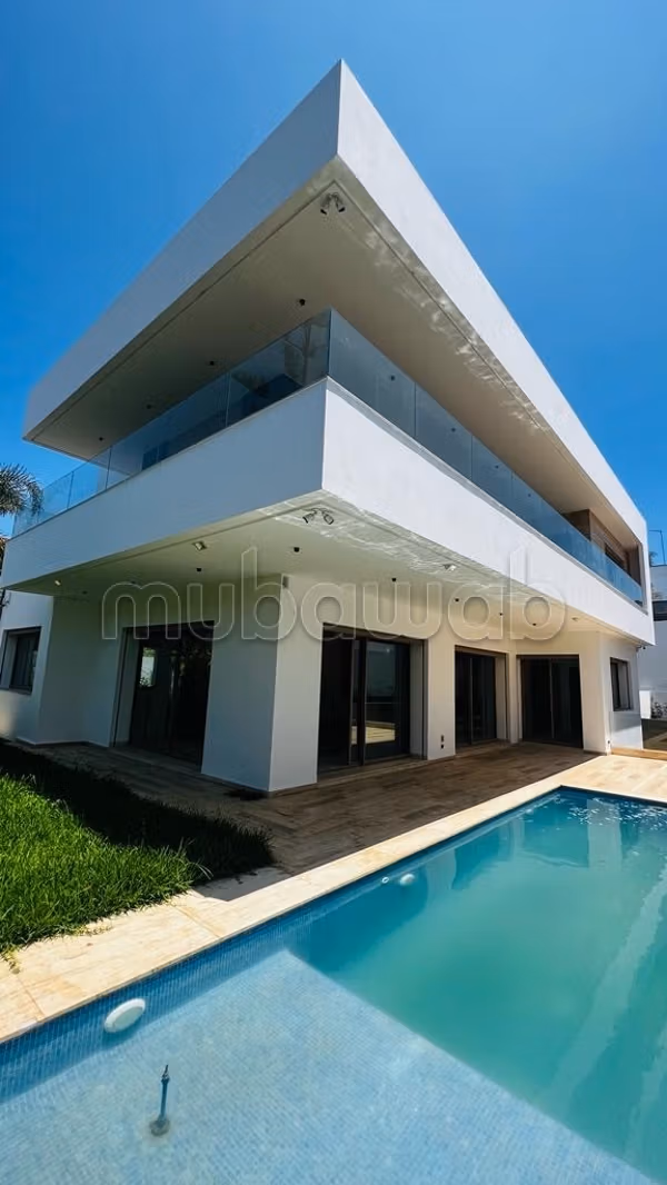 In affitto – Villa vuota con piscina a Hay Riad – Rabat
