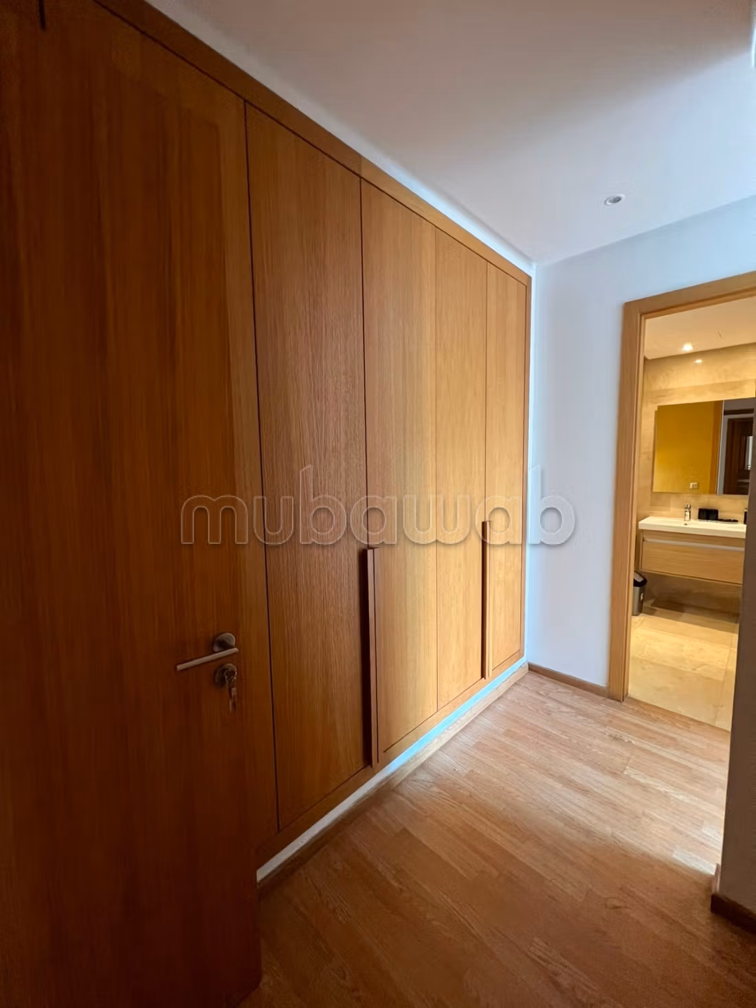 Appartamento eccezionale in affitto a Eagle Hills