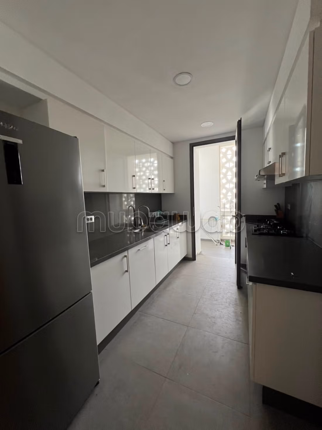 Appartamento eccezionale in affitto a Eagle Hills