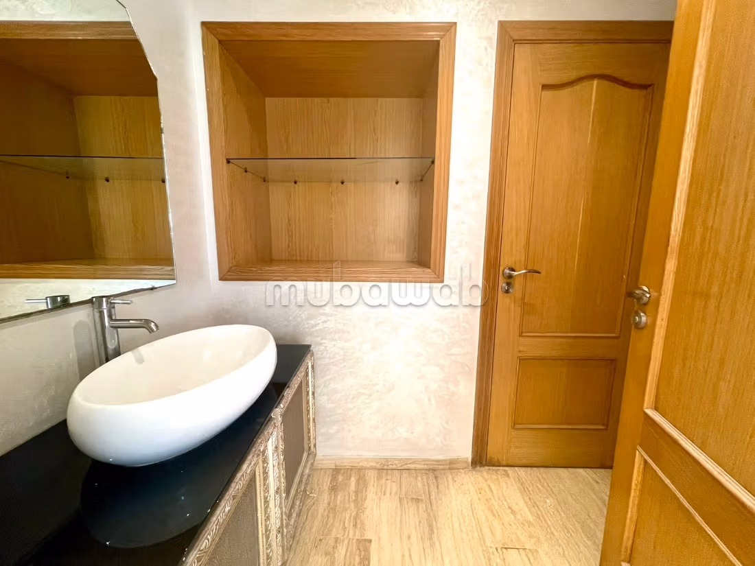 Villa for rent in California 35000dh
