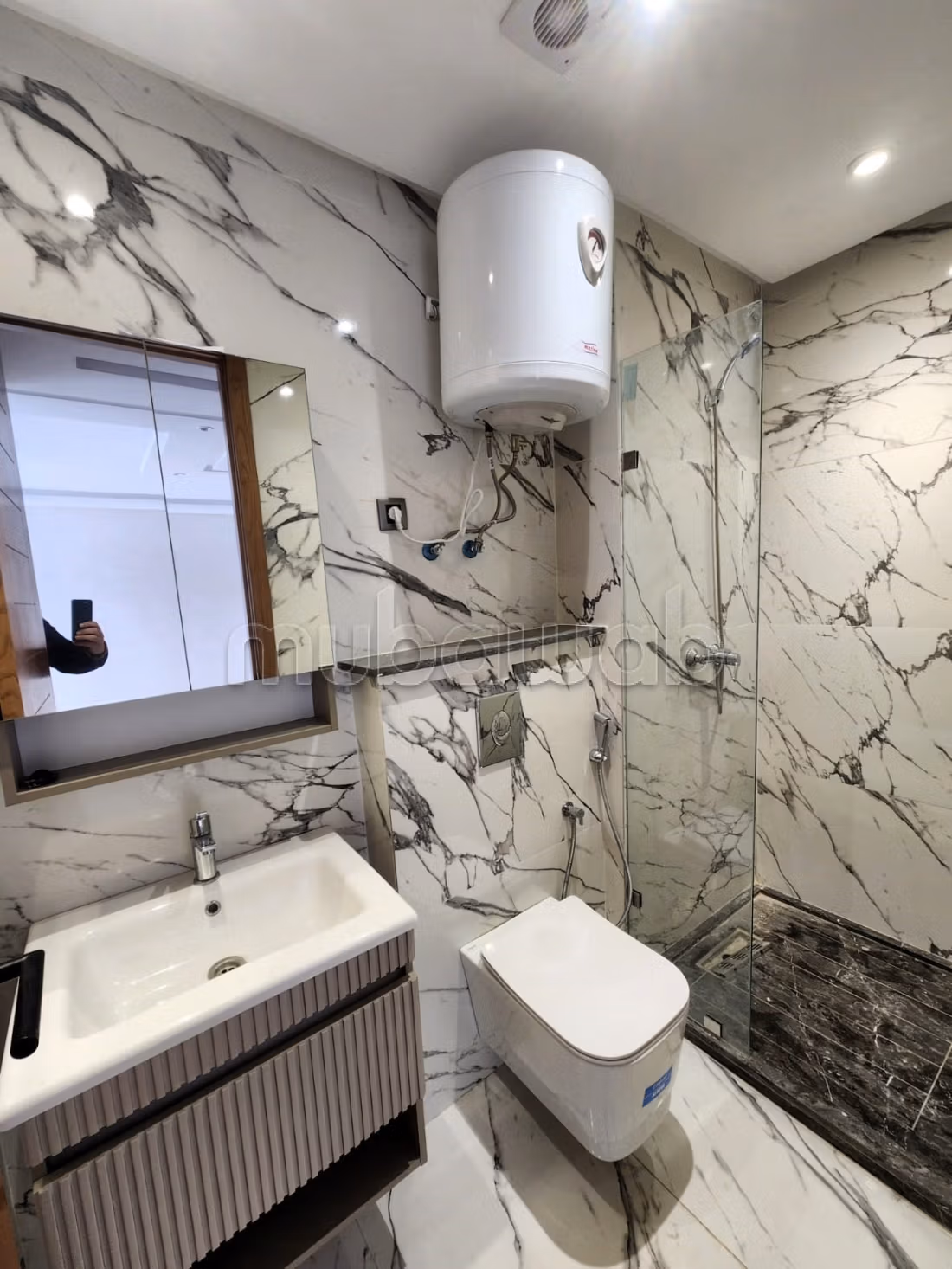 Luxe Gemeubileerd Appartement van 73m2 in Q. Val Fleury