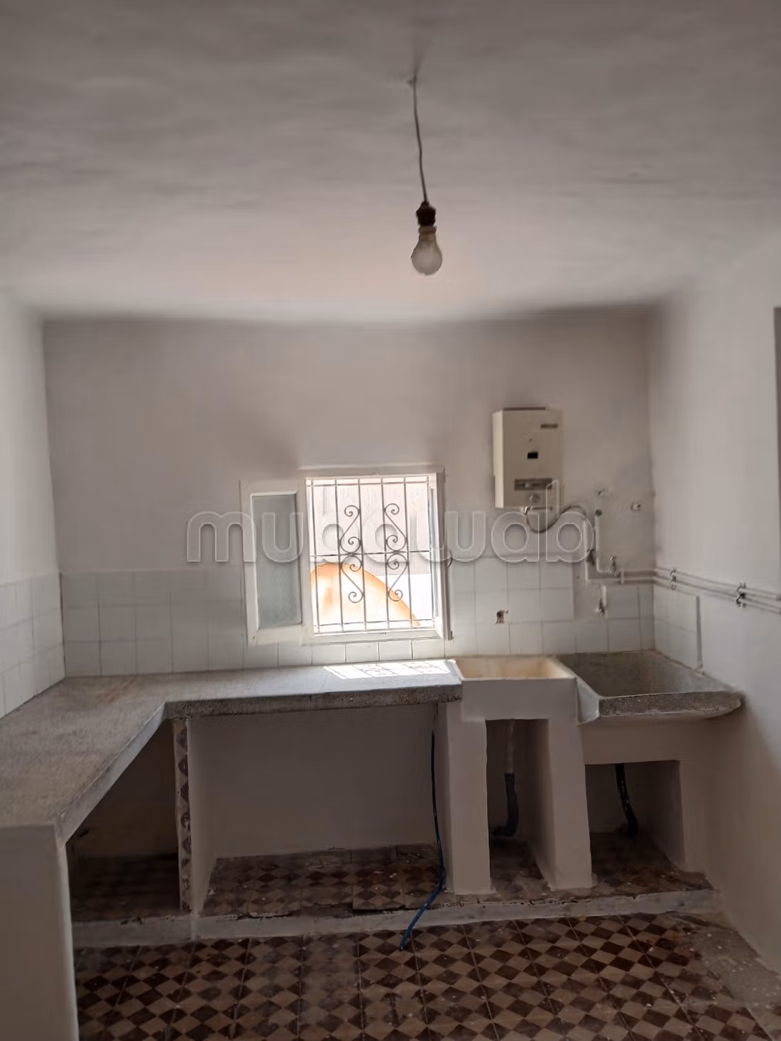 For sale traditional house with great potential very well located in Saniat Errmel Tetouan