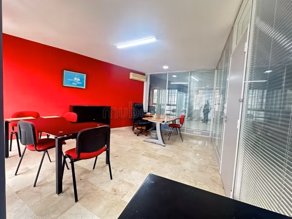 Affitto di uffici a Benjdia vicino al 17° piano. Superficie totale 90 m²