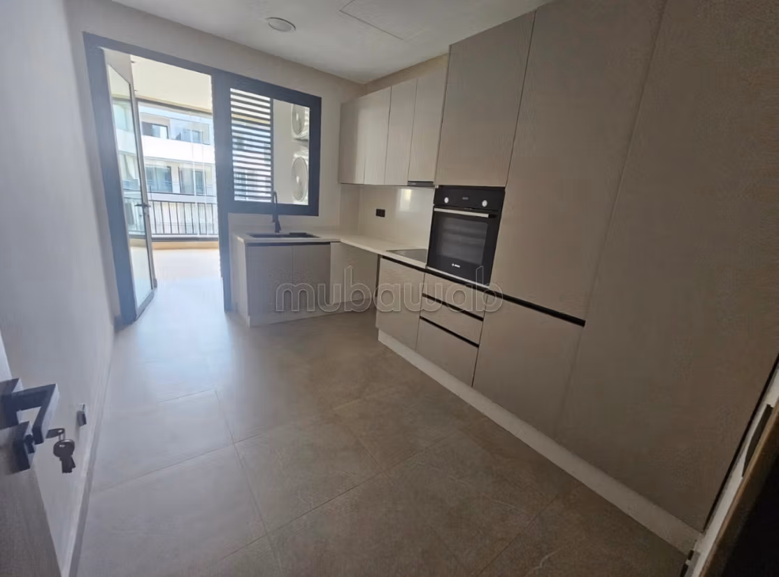 New high-end apartment for rent in Souissi