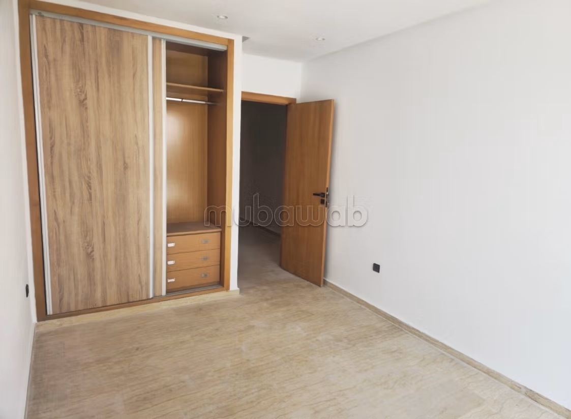 New high-end apartment for rent in Souissi