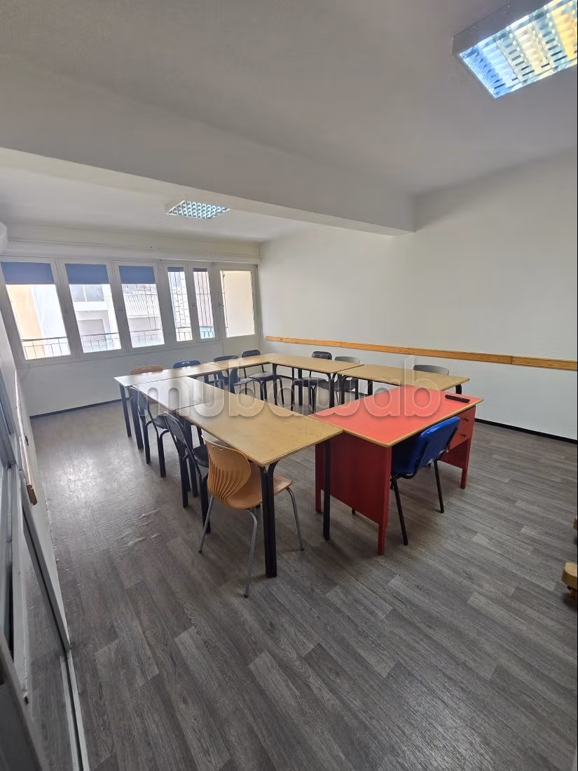 Groot uitgerust opleidingscentrum