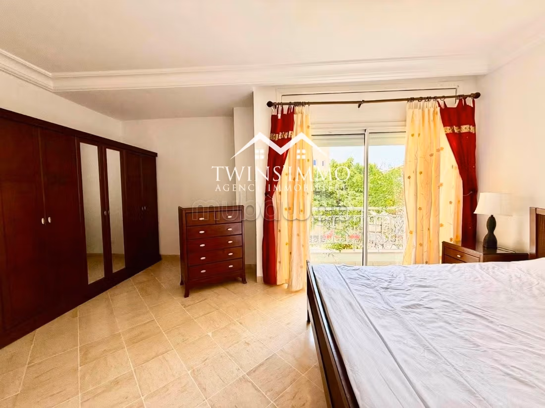 Duplex S3 vuoto o arredato a Sidi Daoud