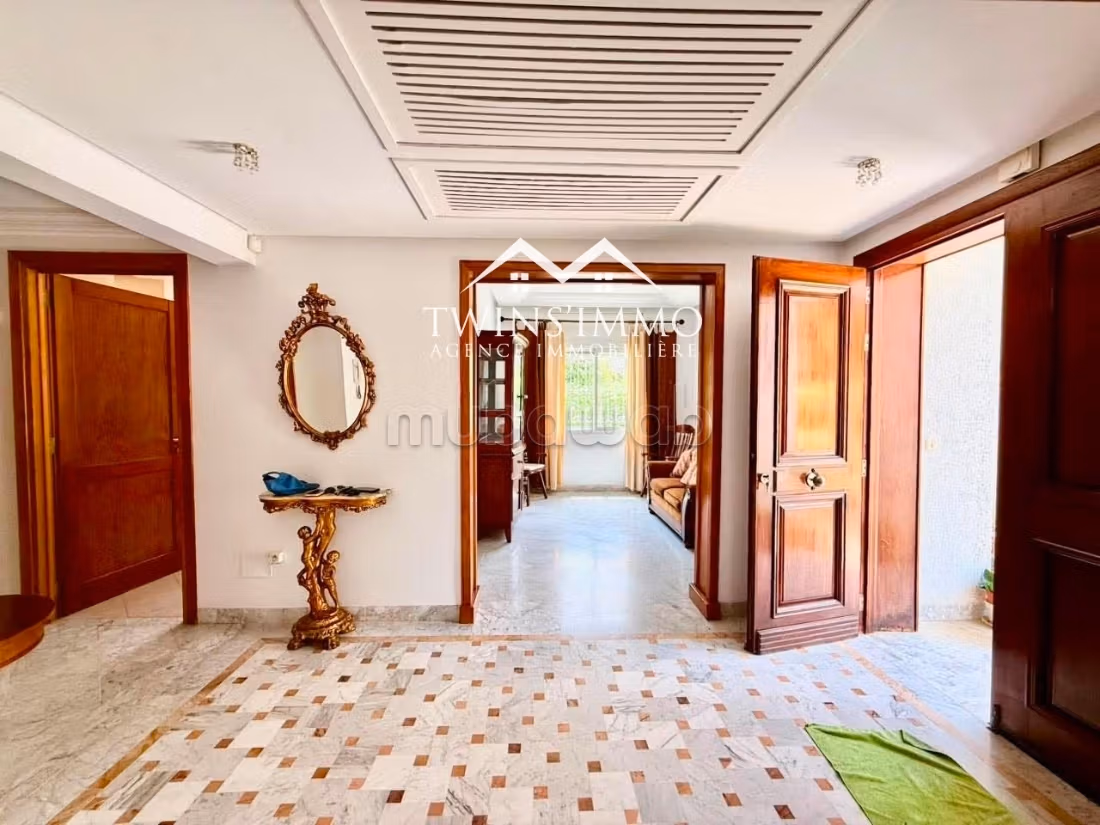 Duplex S3 vuoto o arredato a Sidi Daoud