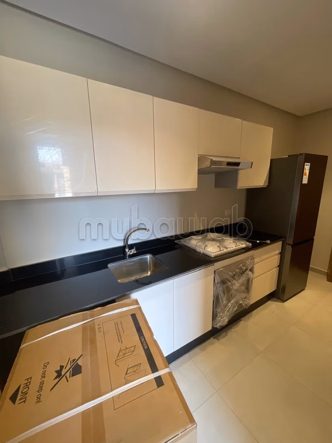 For rent – Superb apartment with large terrace and pool view