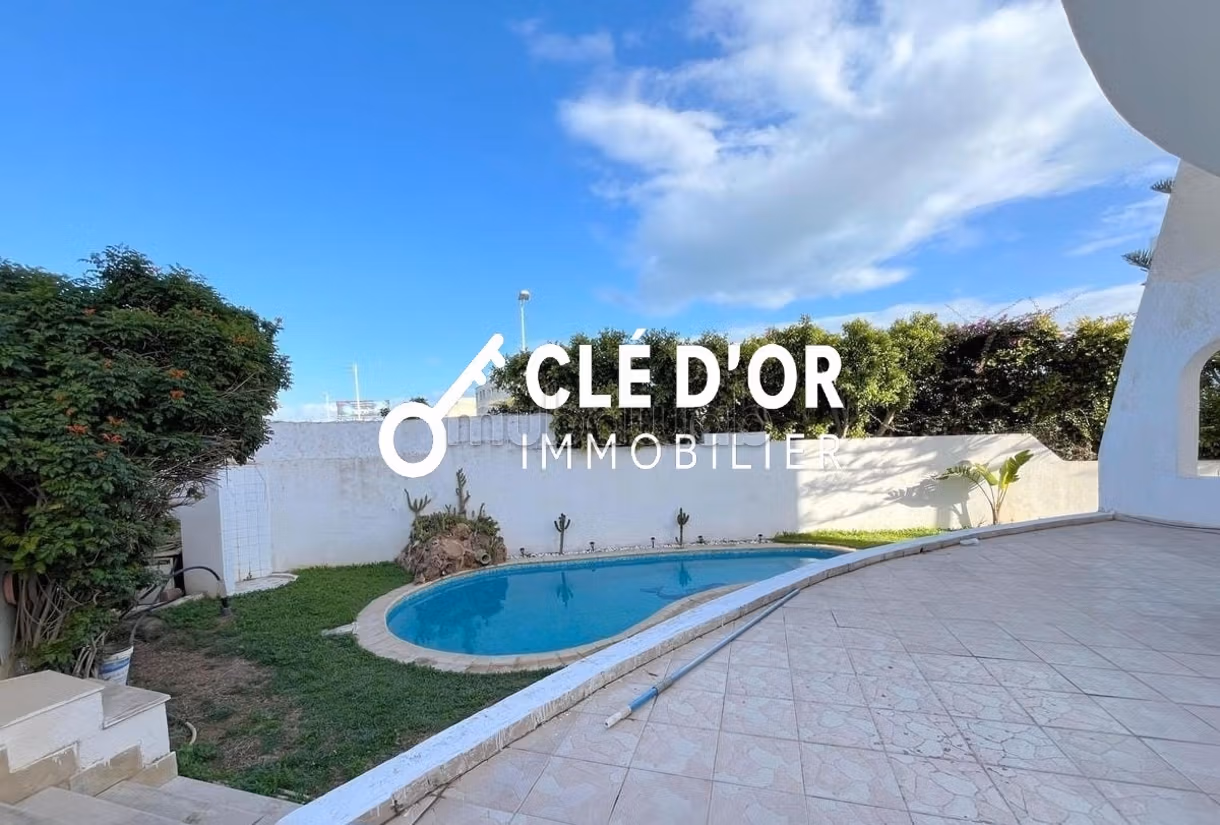 Villa S7 in vendita ad Ain Zaghouan Nord