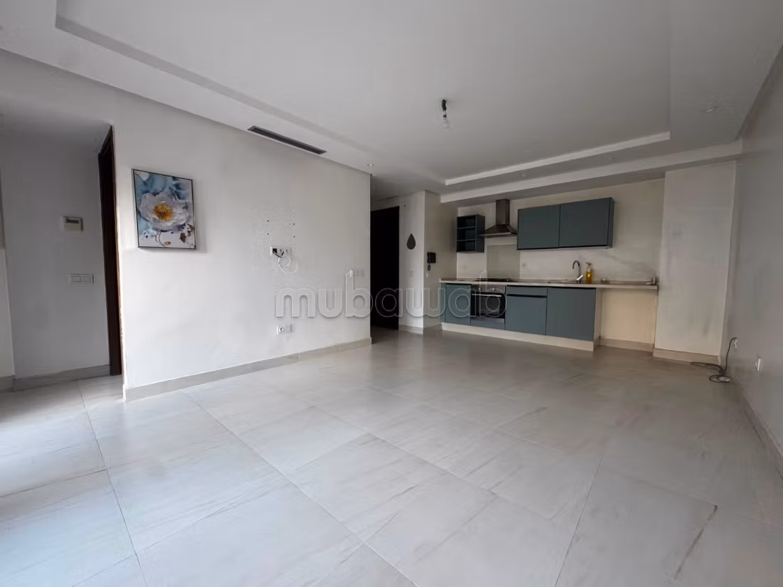 À VENDRE – Grand Studio avec Terrasse & Jardin Titrés – Quartier Palmier