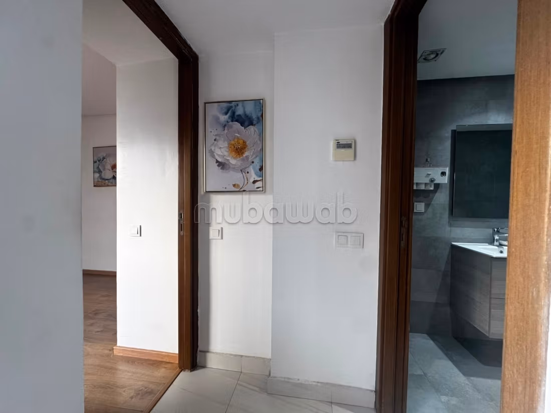 À VENDRE – Grand Studio avec Terrasse & Jardin Titrés – Quartier Palmier — 4