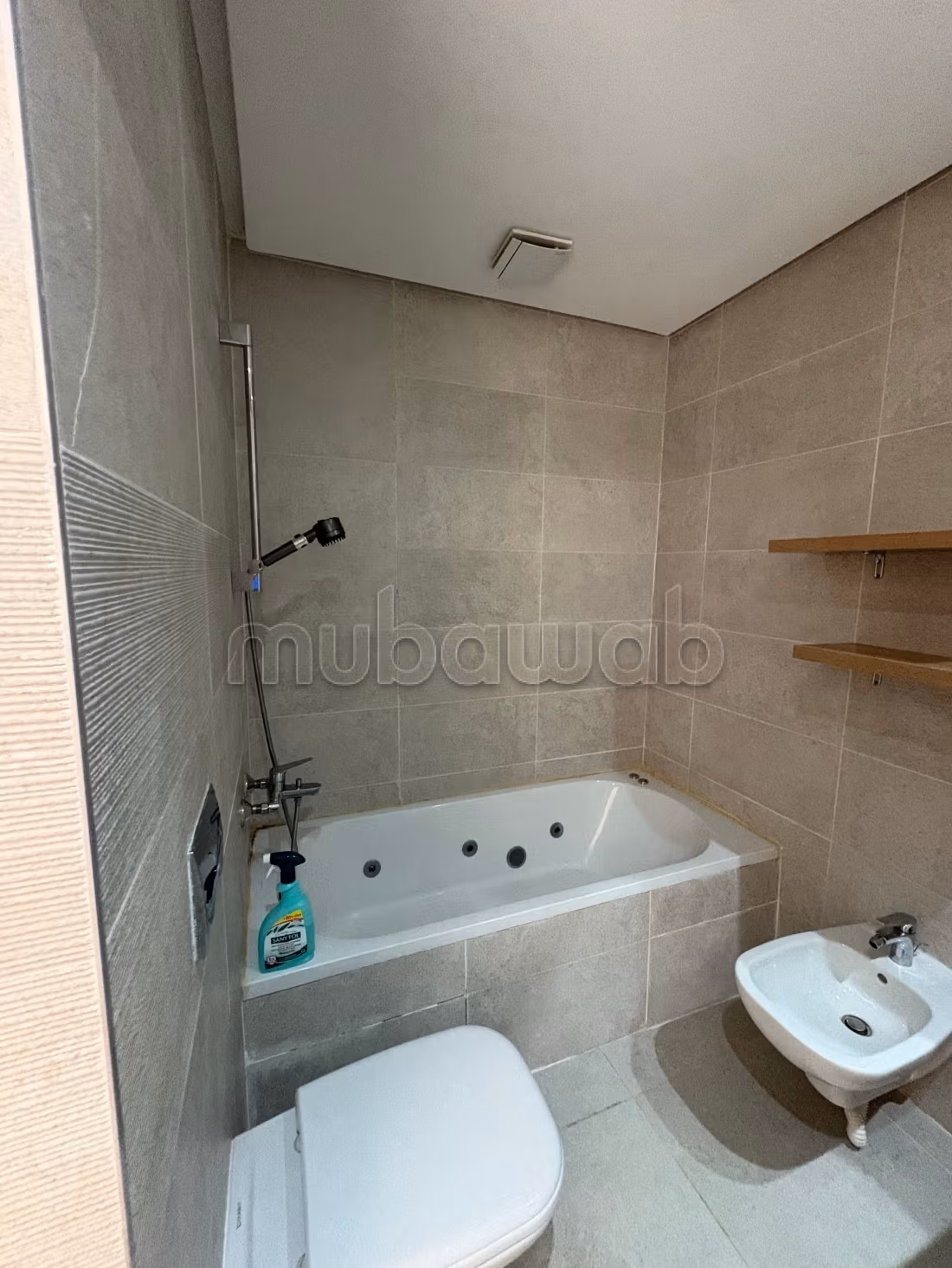 Superbo appartamento in affitto a Prestigia. 2 belle camere da letto