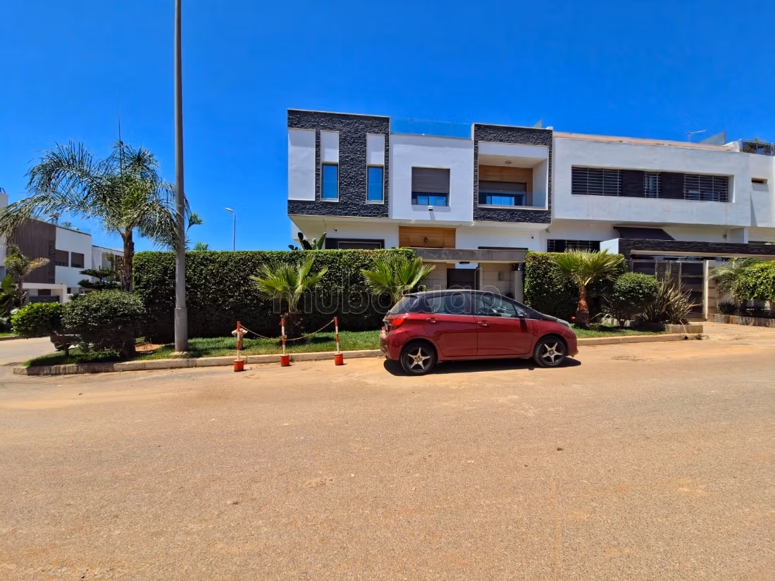 Perceel Villa van 354m², 200m van Plage Princesse