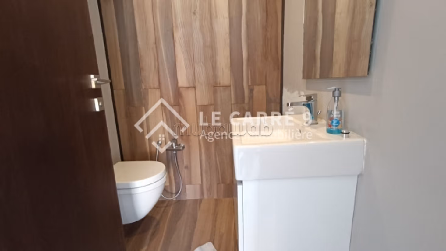 Bureaux a vendre au lac 2