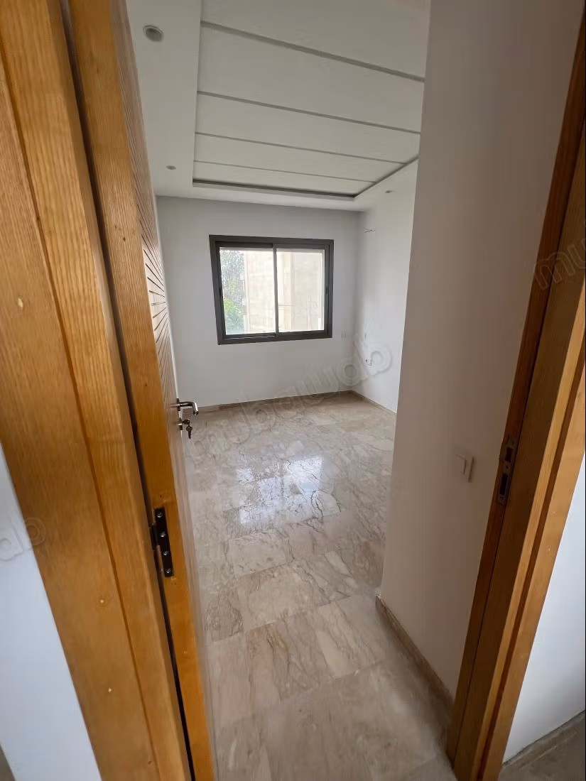 Location of empty two bedroom new palm apartment