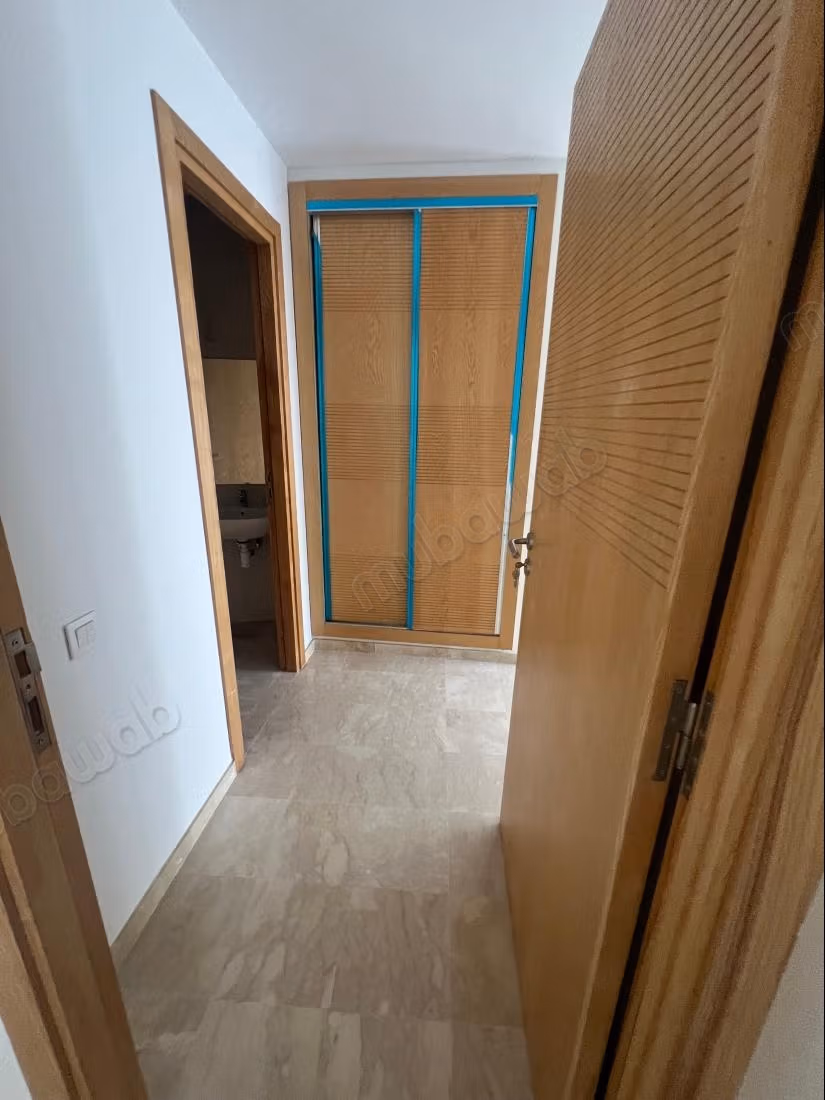 Location of empty two bedroom new palm apartment