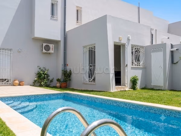 Villa S4 with pool for rent in La Soukra