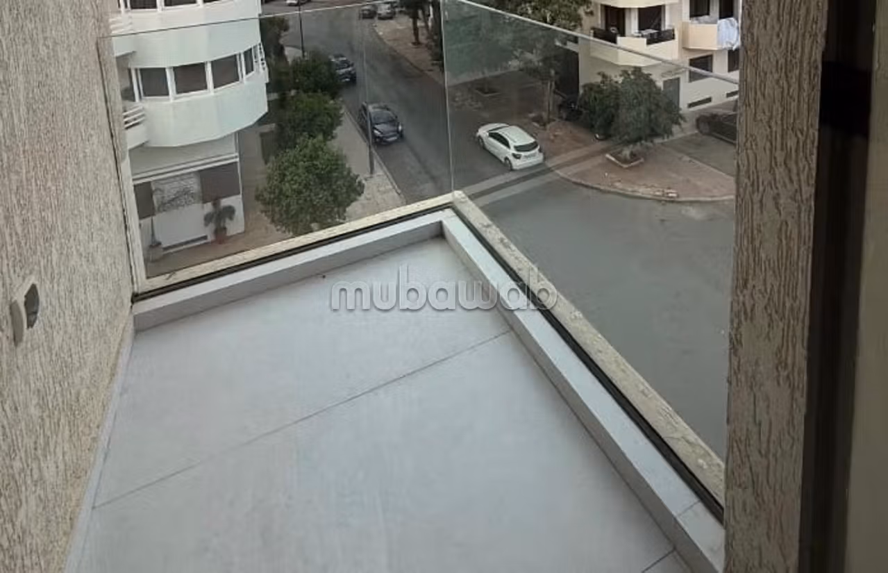 Appartamento arredato nuovo a Hay Riad